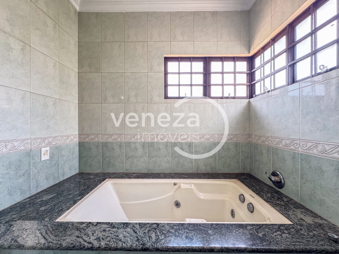 Casa Comercial para locação no bairro Portal de Versalhes de Londrina - Foto 21