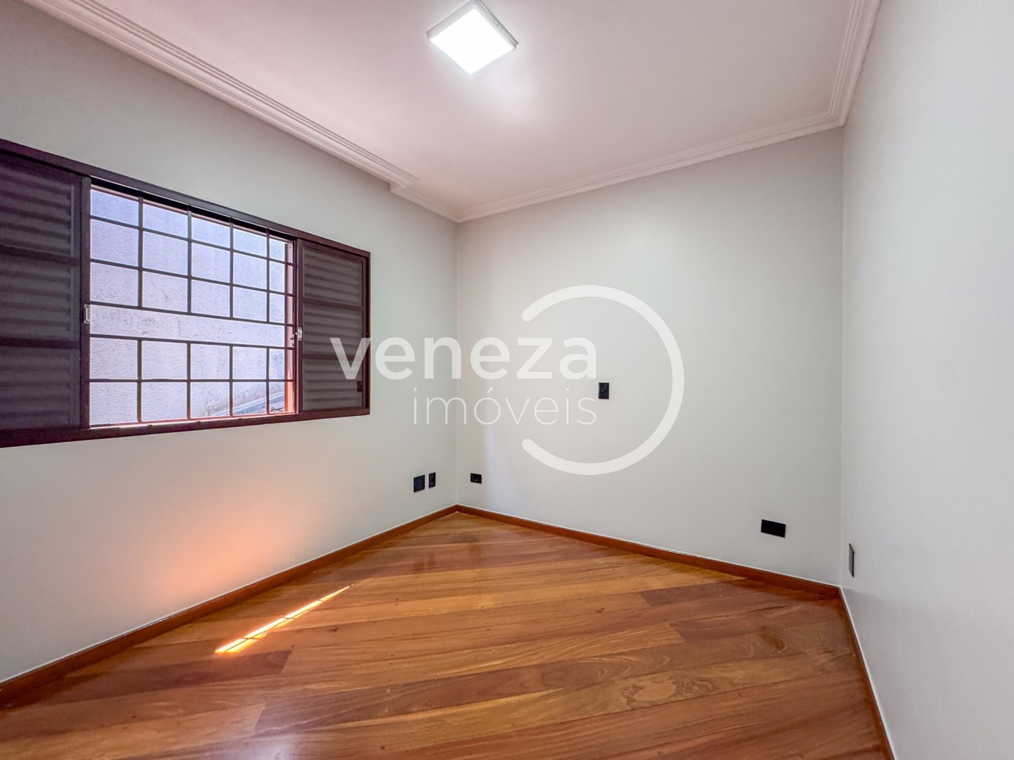 Casa Comercial para locação no bairro Portal de Versalhes de Londrina - Foto 22