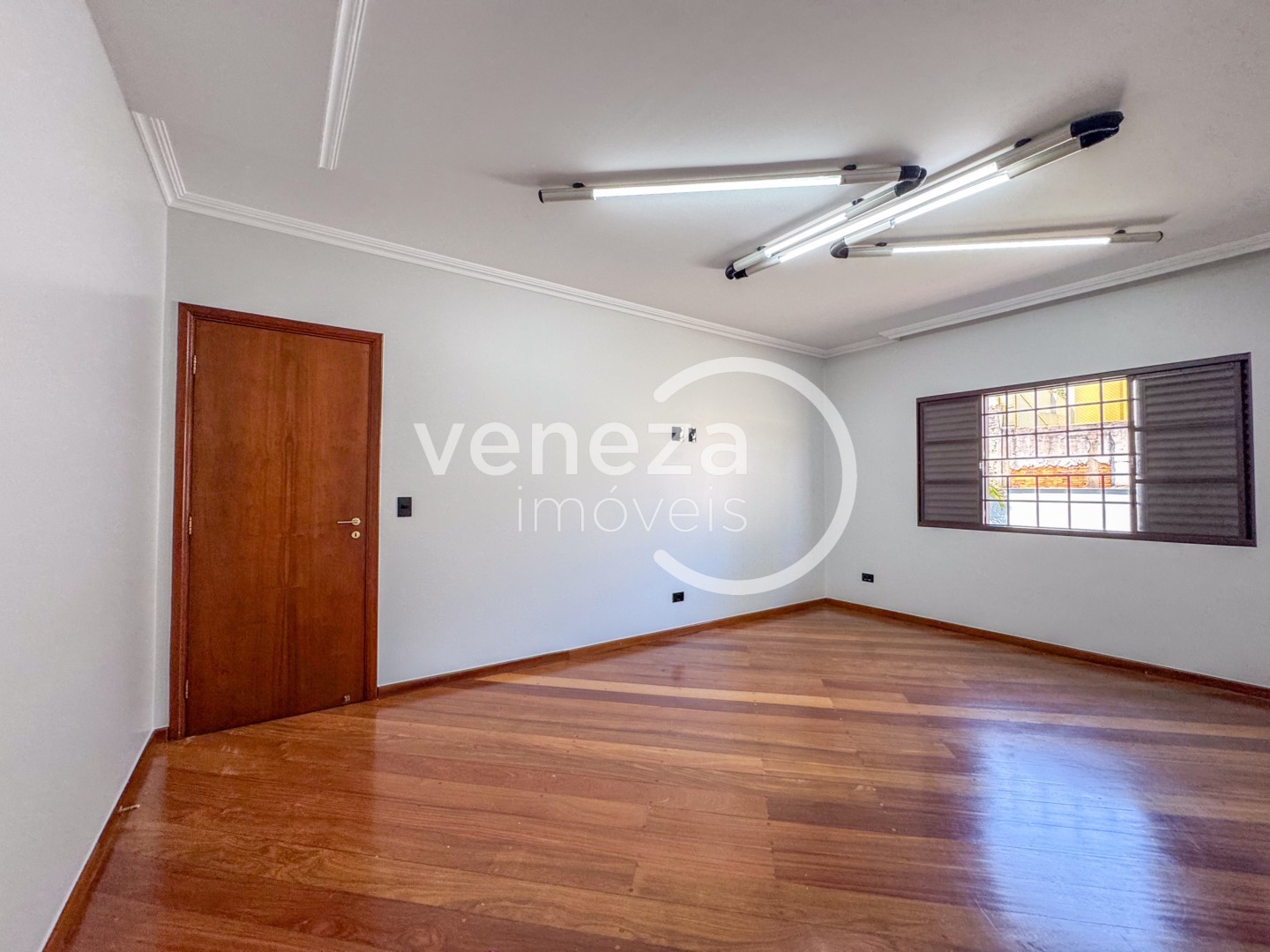Casa Comercial para locação no bairro Portal de Versalhes de Londrina - Foto 26