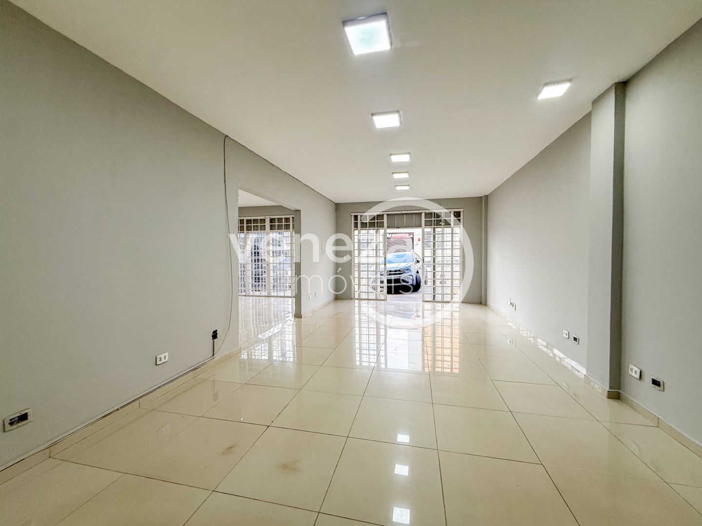 Salão-loja para locação no bairro Centro de Londrina - Foto 6