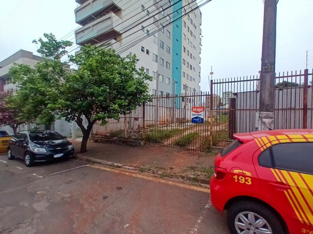 Terreno para locação no bairro Centro de Londrina - Foto 8