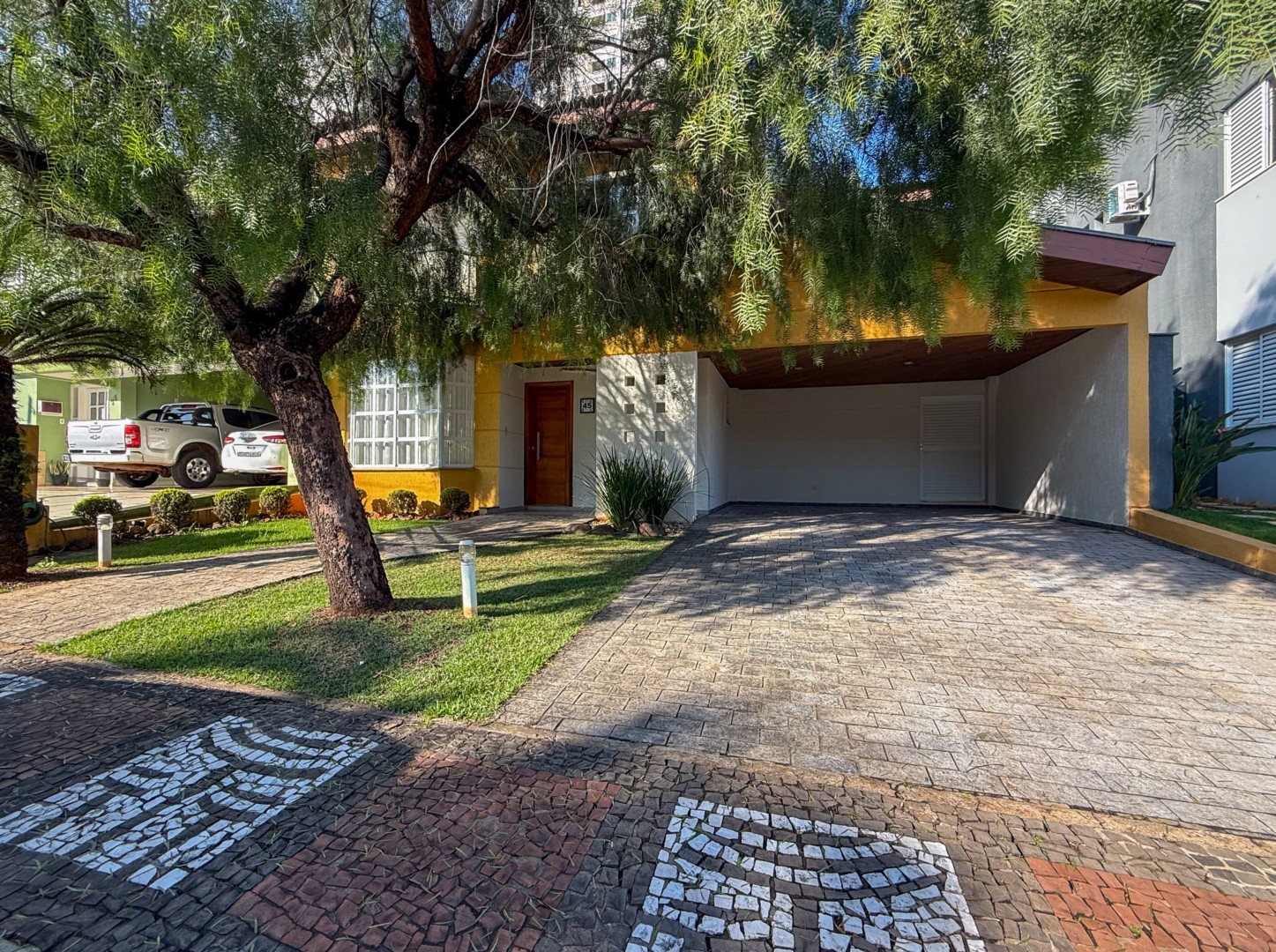 Casa Residencial para locacao no Parque Residencial Alcant em Londrina com 243m² por R$ 9.000