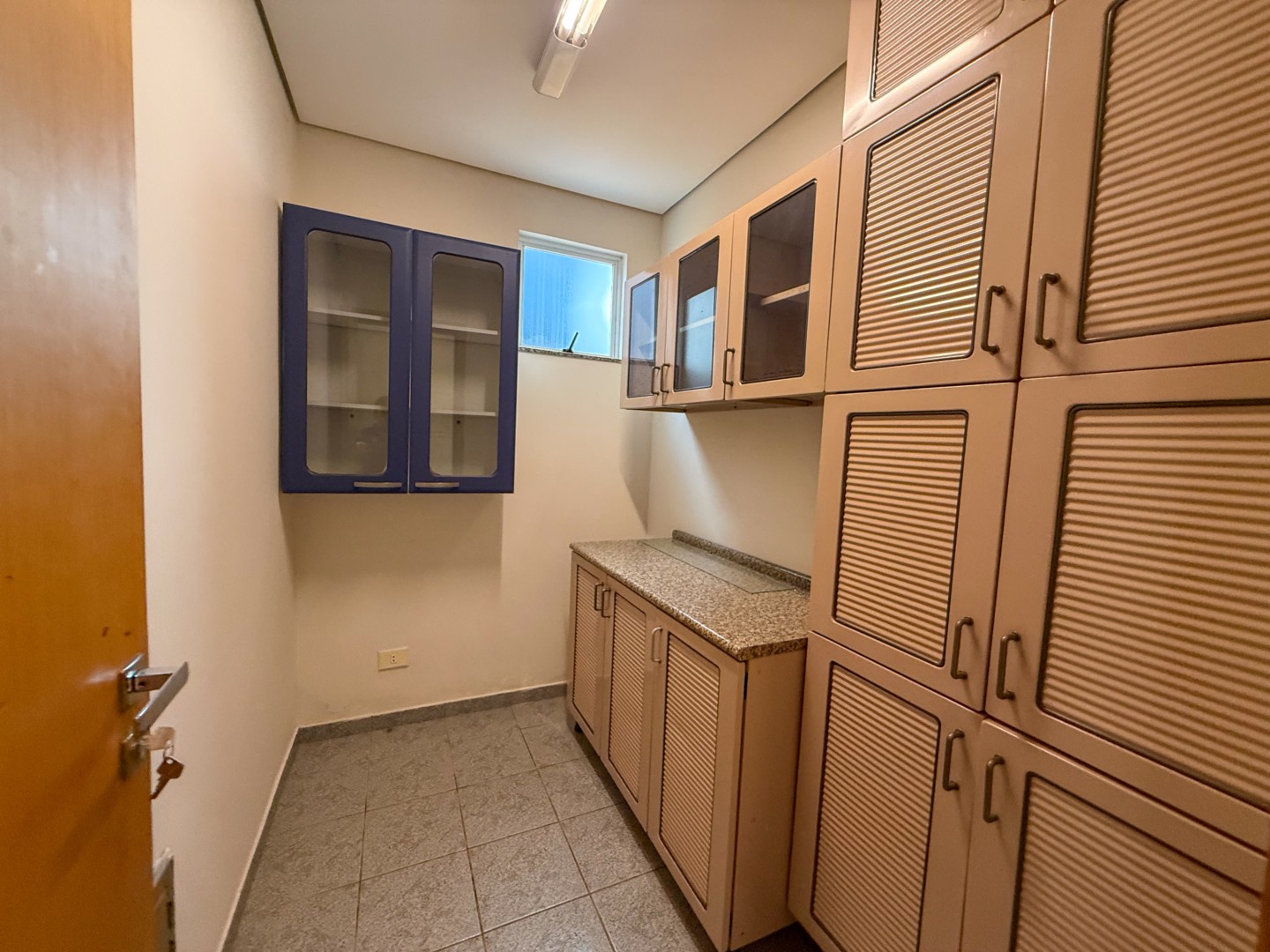 Casa Residencial para locação no bairro Parque Residencial Alcant de Londrina - Foto 35
