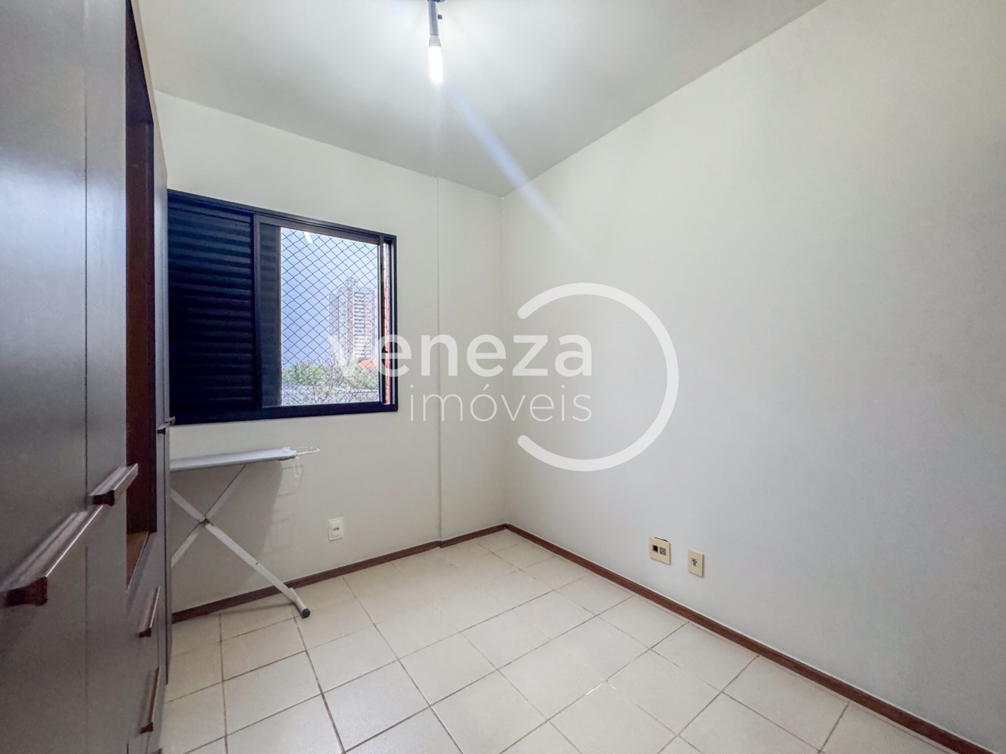 Apartamento para locação no bairro Gleba Palhano de Londrina - Foto 11