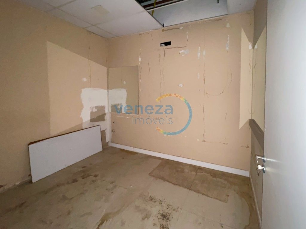 Salão-loja para locação no bairro Centro de Londrina - Foto 11