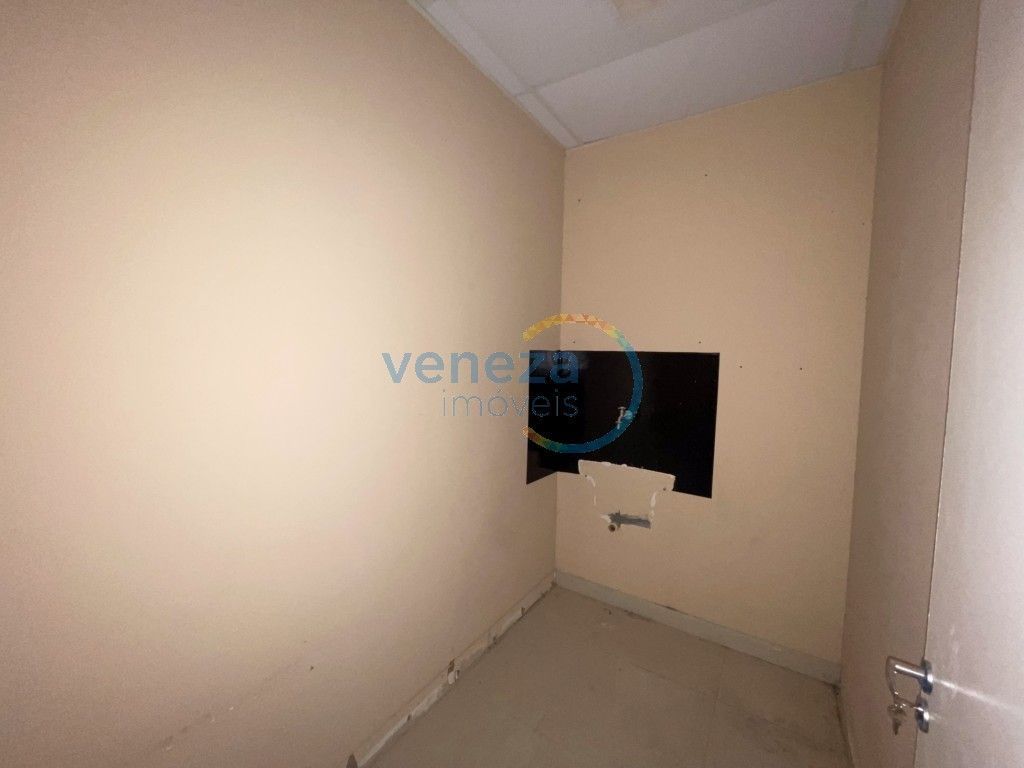 Salão-loja para locação no bairro Centro de Londrina - Foto 16