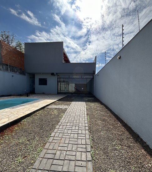 Casa para alugar em Industrias Leves, Londrina — Portal Chave Fácil