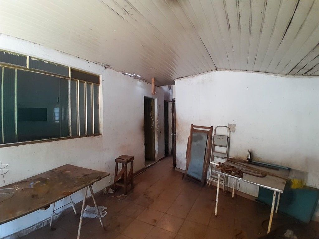 Salão-loja para locação no bairro Vila Larsen 1 de Londrina - Foto 8