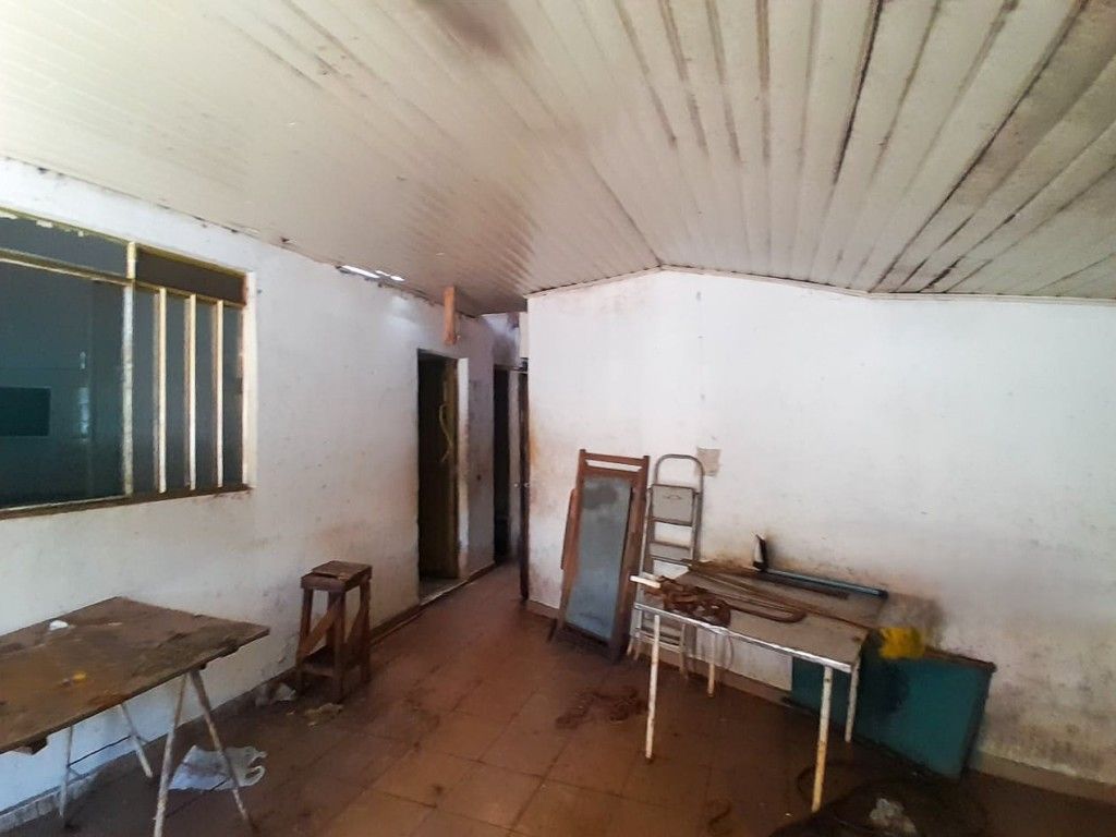 Salão-loja para locação no bairro Vila Larsen 1 de Londrina - Foto 9