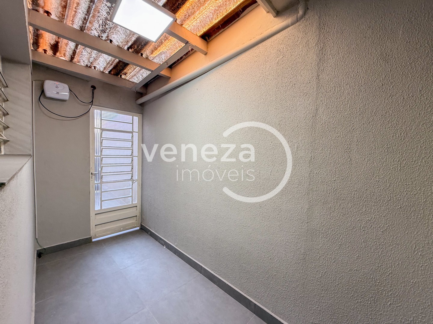 Casa Comercial para locação no bairro Aurora de Londrina - Foto 8