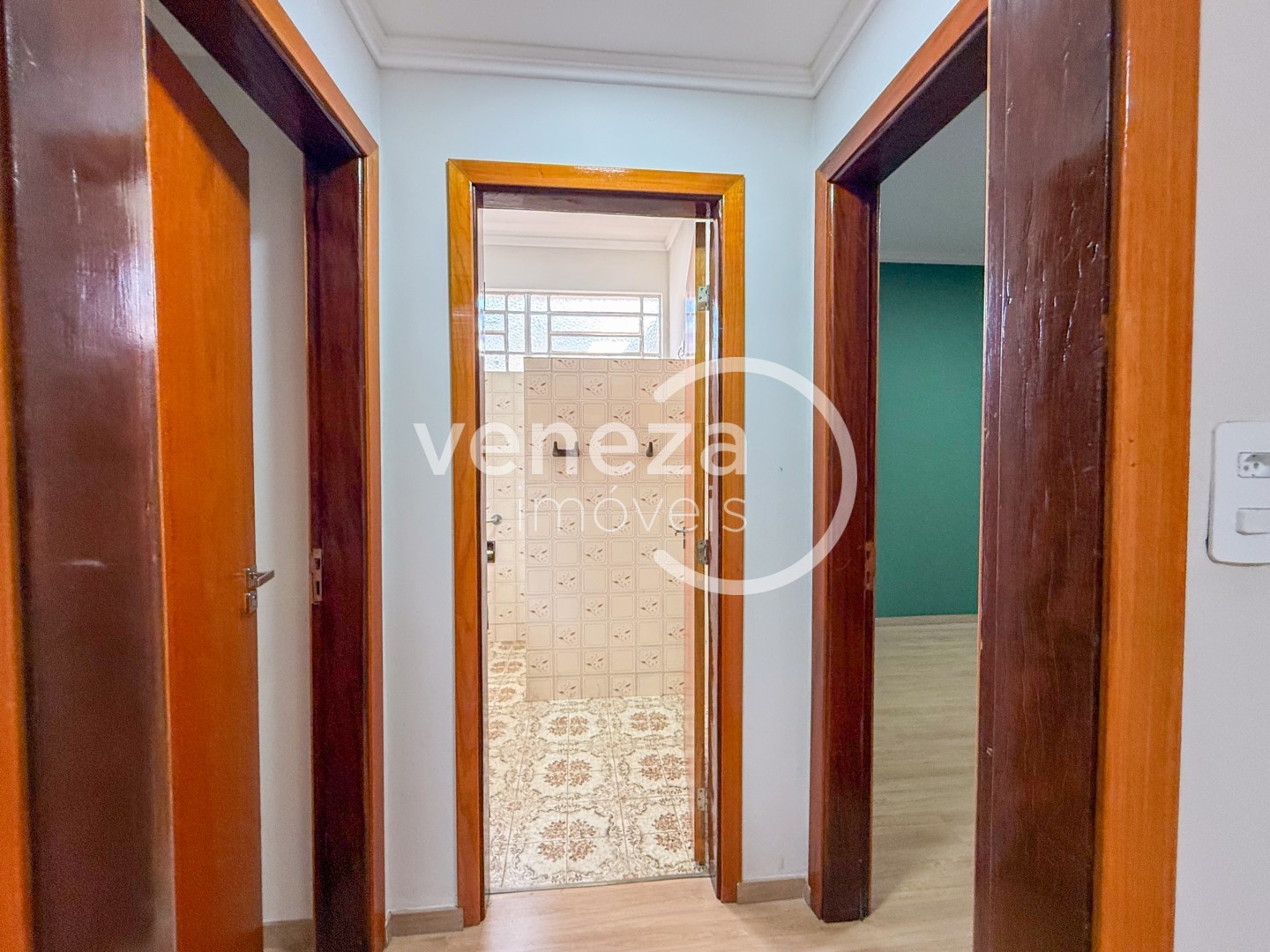 Casa Comercial para locação no bairro Aurora de Londrina - Foto 9