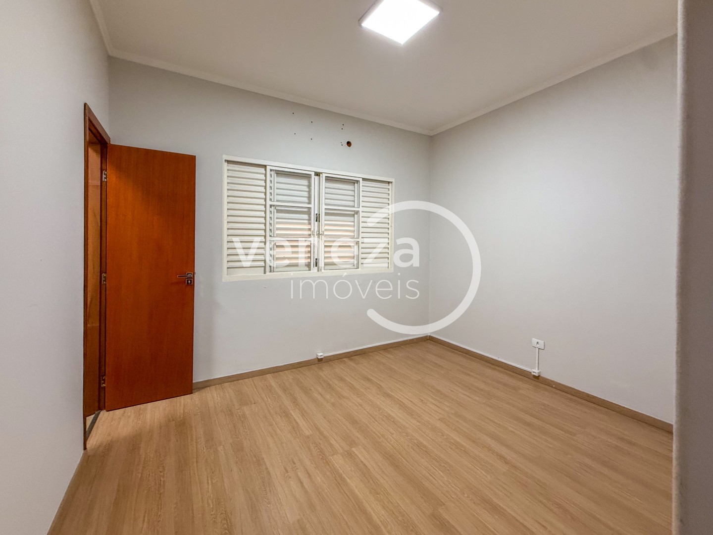 Casa Comercial para locação no bairro Aurora de Londrina - Foto 12