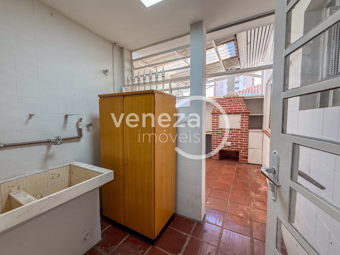 Casa Comercial para locação no bairro Aurora de Londrina - Foto 14