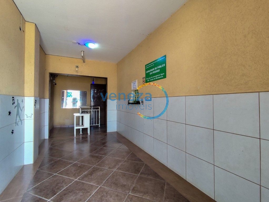 Salão-loja para locação no bairro Centro de Londrina - Foto 7