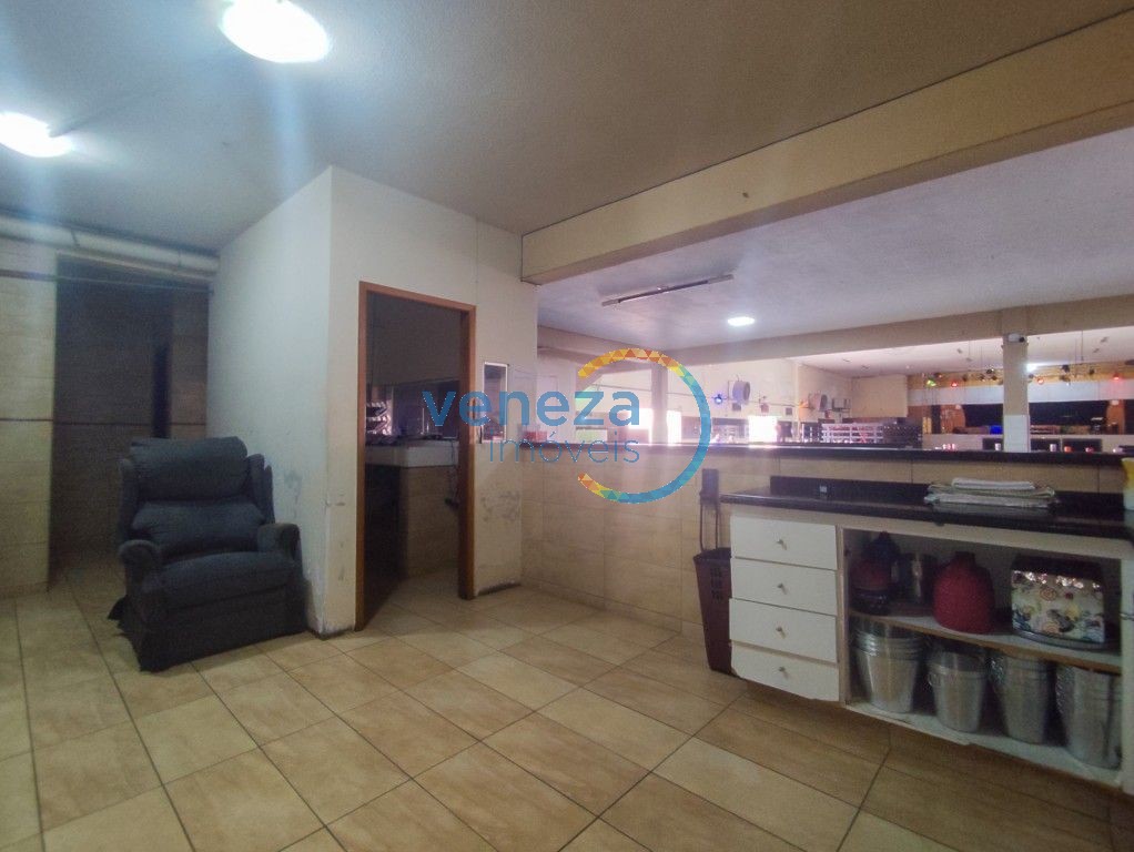 Salão-loja para locação no bairro Centro de Londrina - Foto 23