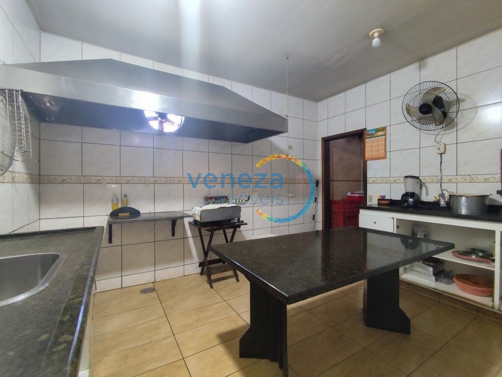 Salão-loja para locação no bairro Centro de Londrina - Foto 25
