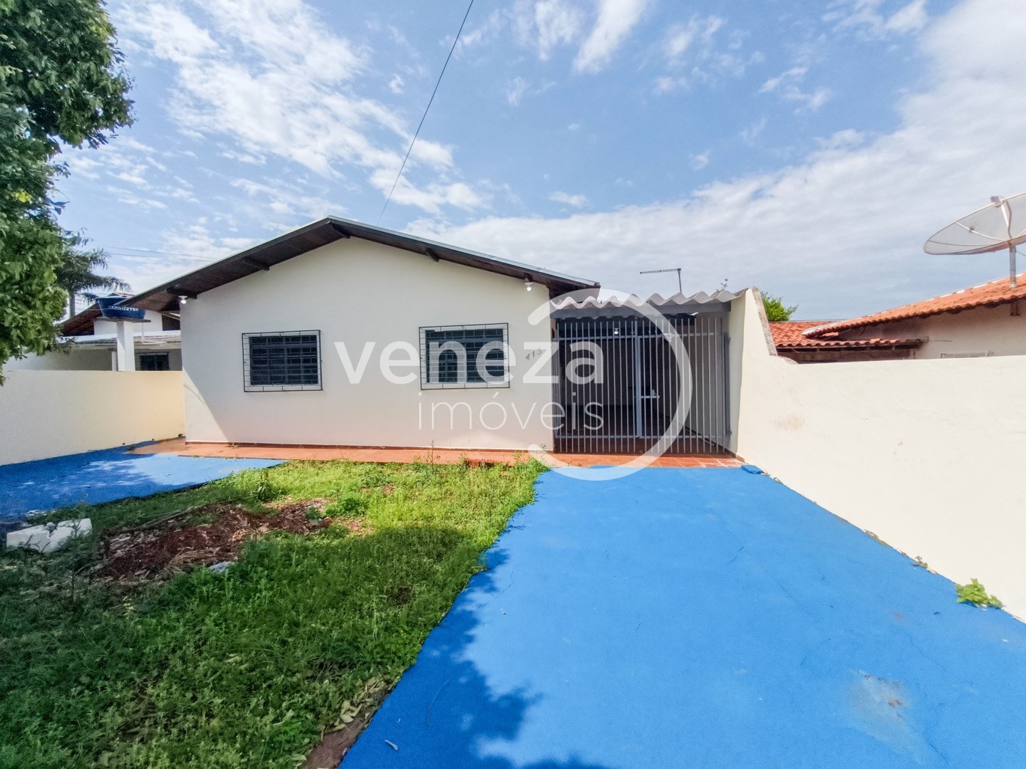 Casa Residencial para locacao no Acapulco em Londrina com 147,35m² por R$ 1.850