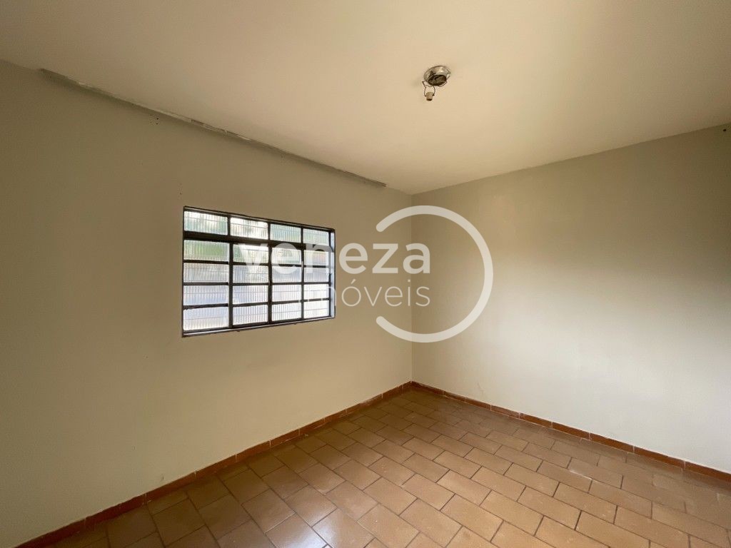 Casa Residencial para locacao no Acapulco em Londrina com 147,35m² por R$ 1.850