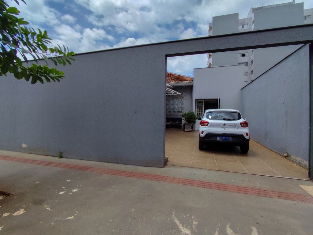 Casa Comercial para locacao no Centro em Londrina com 318m² por R$ 7.900,00  - Foto 2