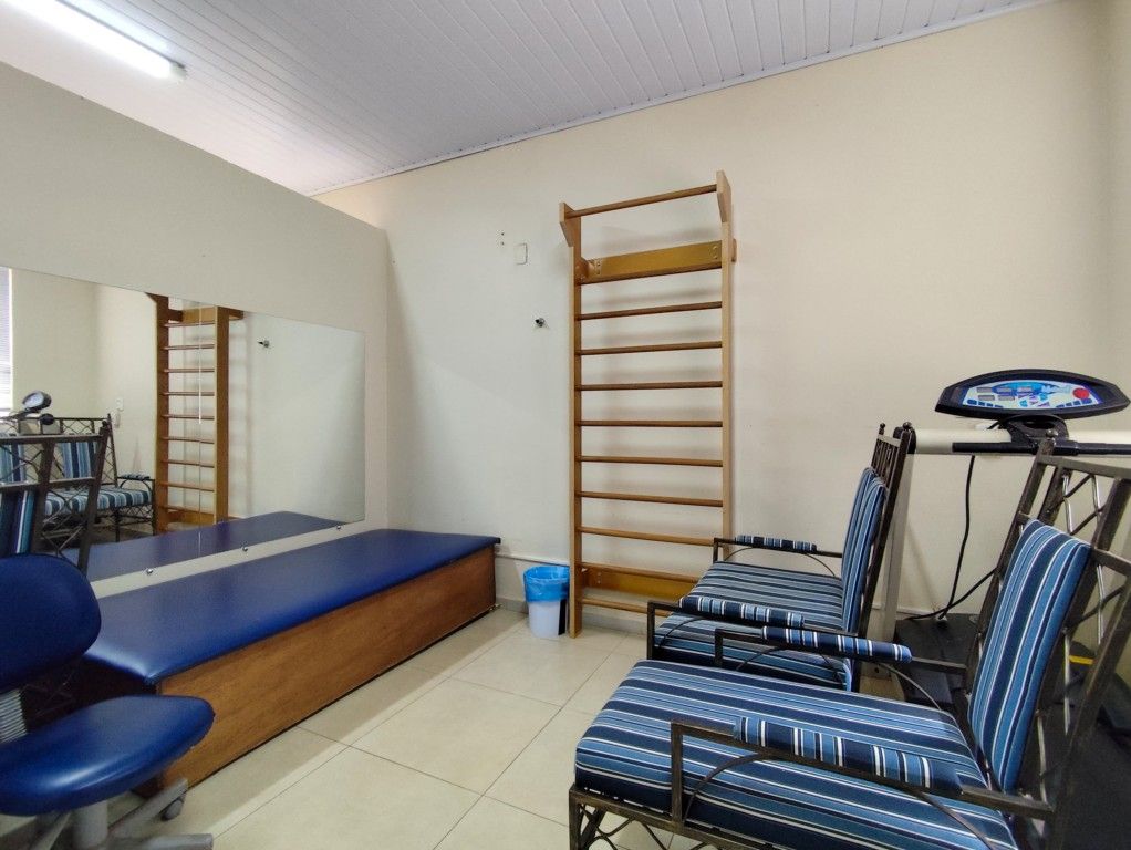 Casa Comercial para locação no bairro Centro de Londrina - Foto 7