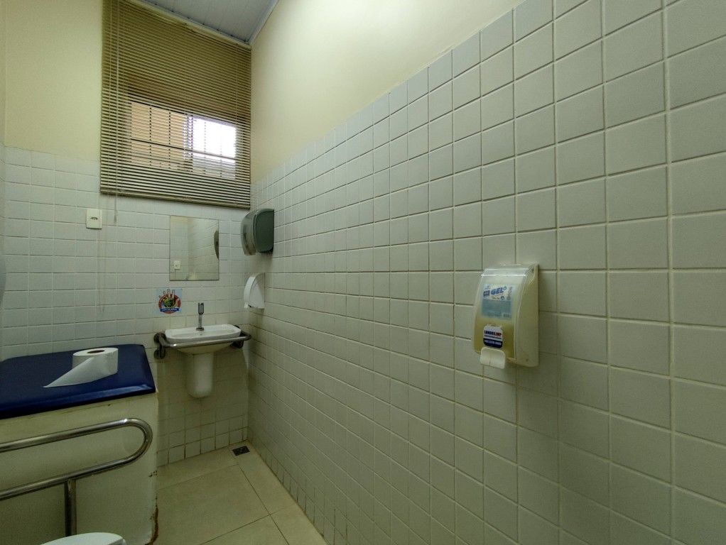 Casa Comercial para locação no bairro Centro de Londrina - Foto 14