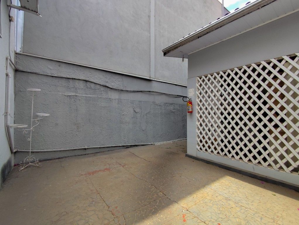 Casa Comercial para locação no bairro Centro de Londrina - Foto 31