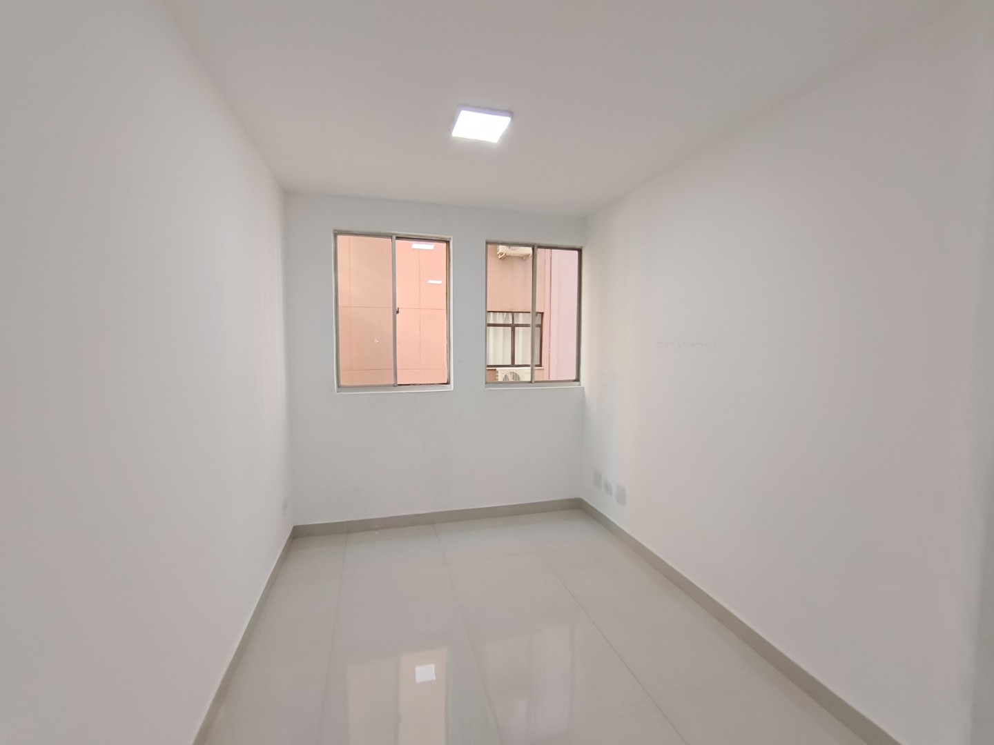 Apartamento para alugar em Centro, Londrina — Portal Chave Fácil