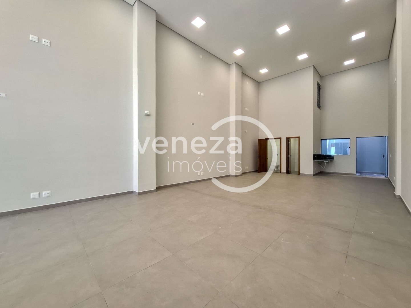 Ponto Comercial/Loja para alugar em Centro, Londrina — Portal Chave Fácil