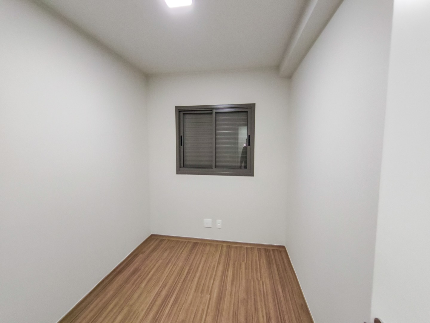 Apartamento para locação no bairro Vila Santa Terezinha de Londrina - Foto 12
