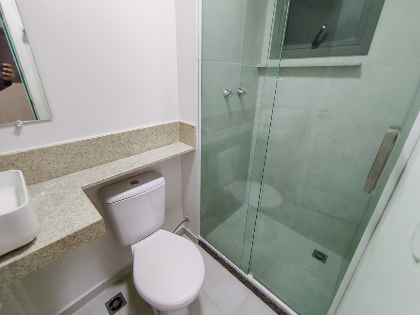 Apartamento para locação no bairro Vila Santa Terezinha de Londrina - Foto 15