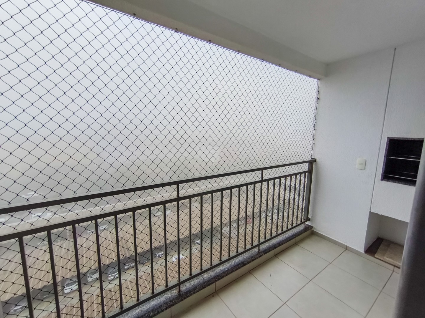 Apartamento para locação no bairro Vila Santa Terezinha de Londrina - Foto 8