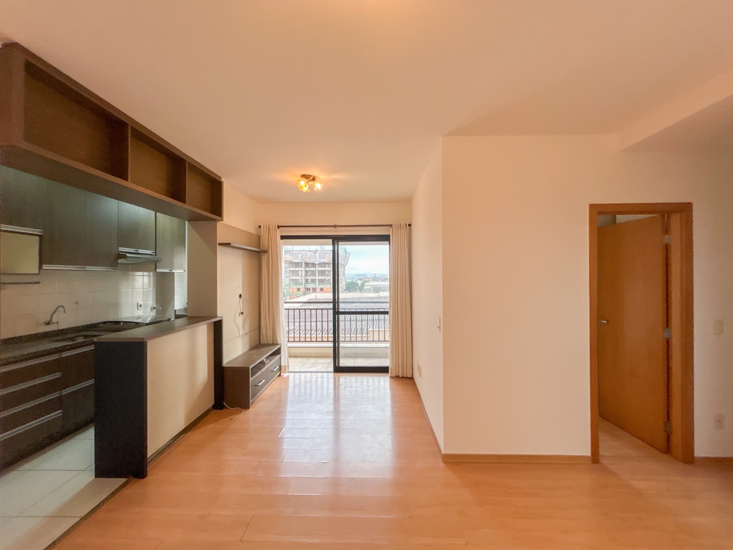 Apartamento para locacao no Terra Bonita em Londrina com 108,42m² por R$ 1.990 - Foto 2