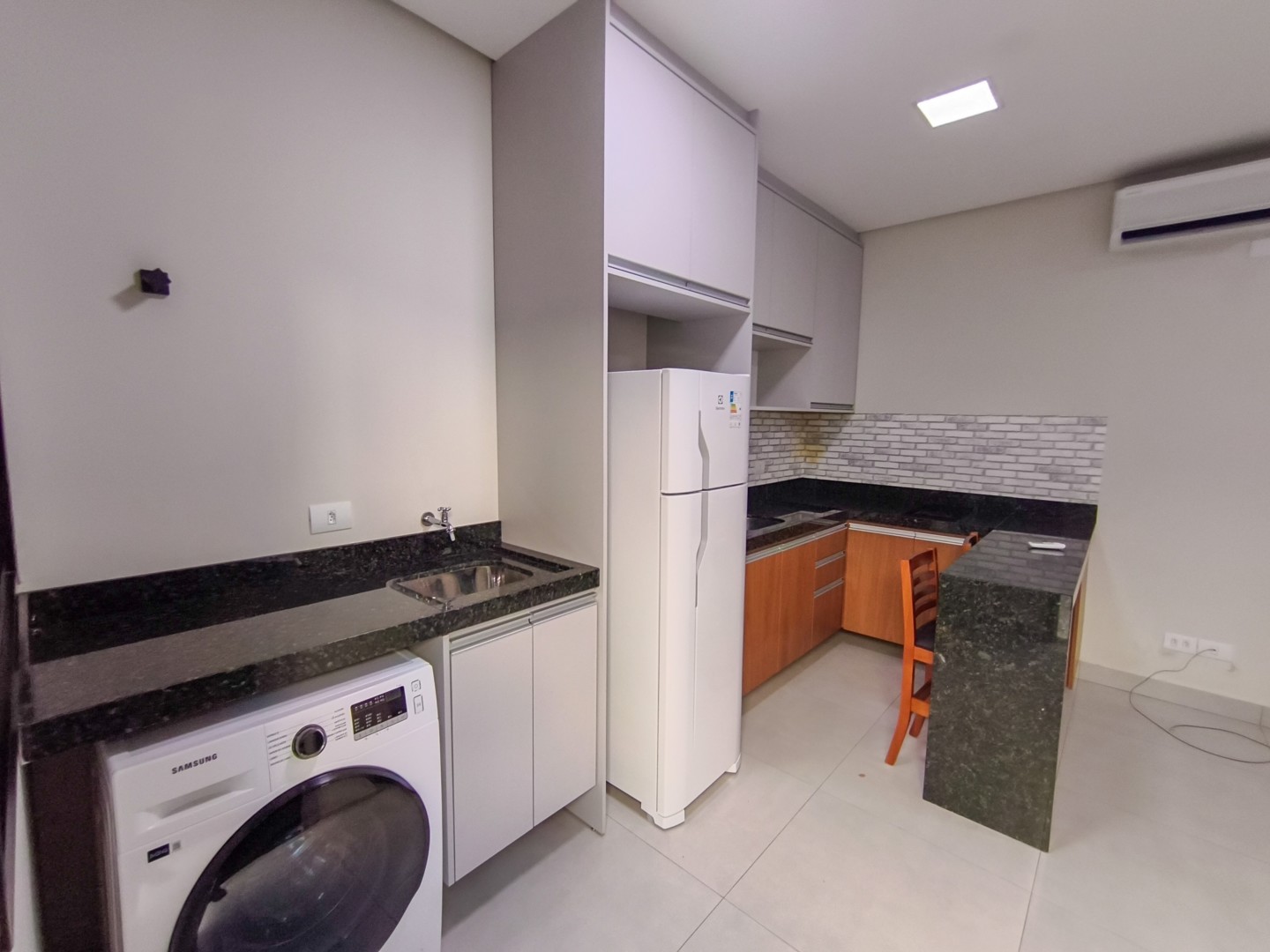 Apartamento para locação no bairro Jardim Higienopolis de Londrina - Foto 6