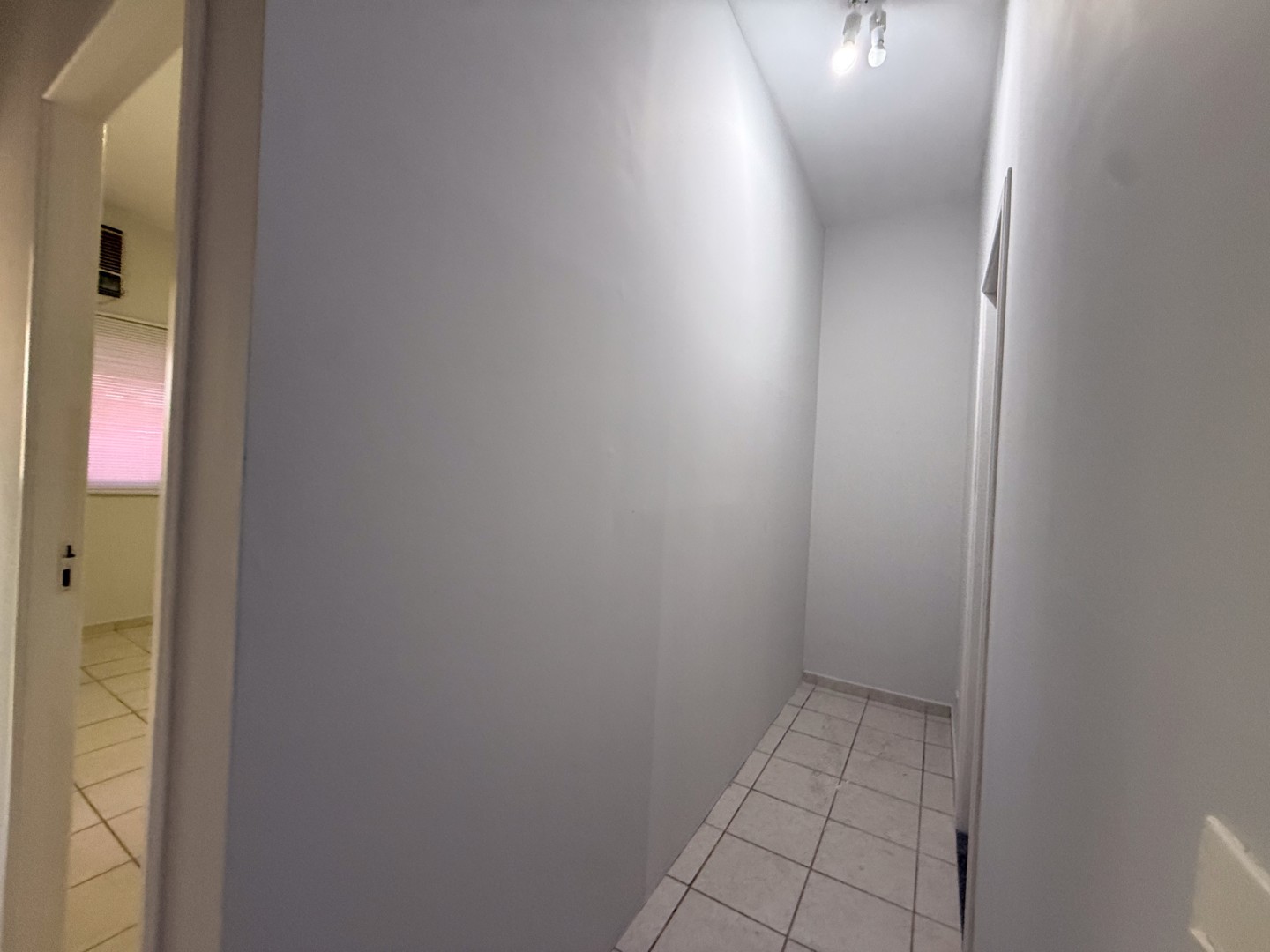 Sala para locação no bairro Centro de Londrina - Foto 5