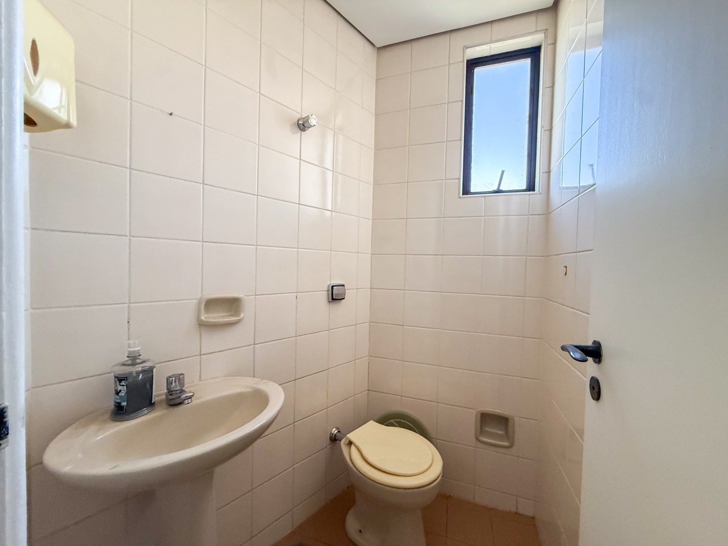 Sala para locação no bairro Centro de Londrina - Foto 8