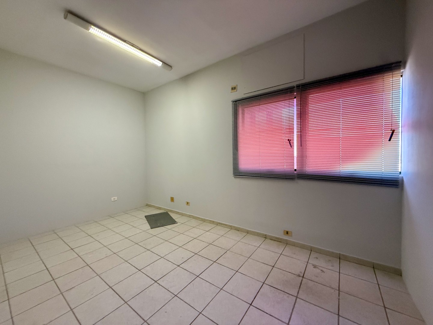 Sala para locação no bairro Centro de Londrina - Foto 10
