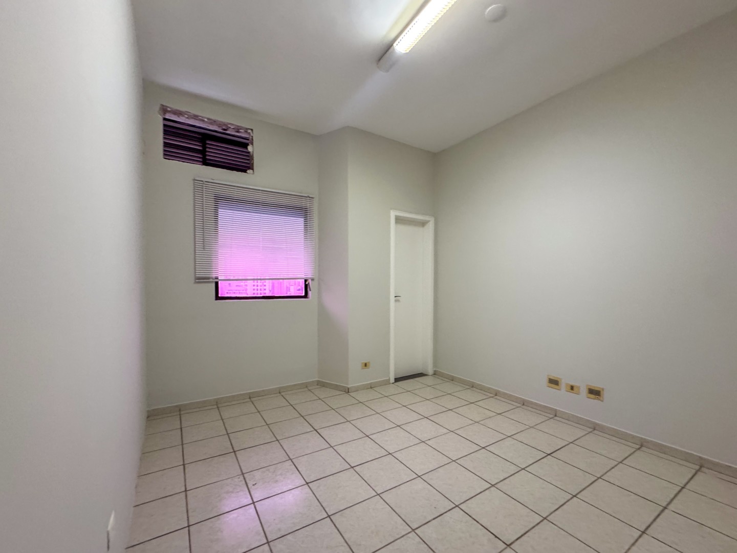Sala/Conjunto Comercial para alugar em Centro, Londrina — Portal Chave Fácil