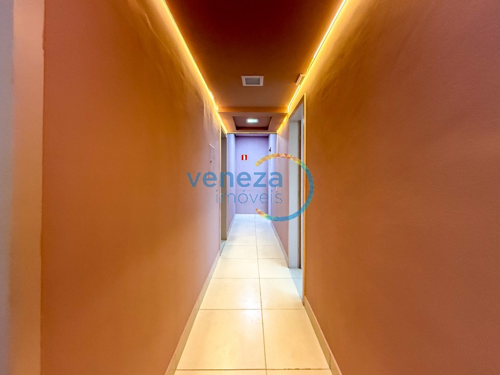 Sala para locação no bairro Ipiranga de Londrina com 150m<sup>2</sup> útil, 4 vagas de garagem