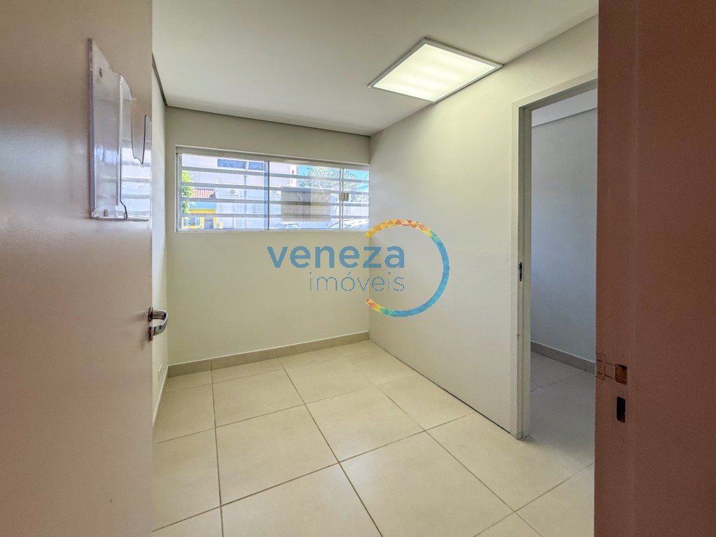 Sala para locação no bairro Ipiranga de Londrina com 150m<sup>2</sup> útil, 4 vagas de garagem