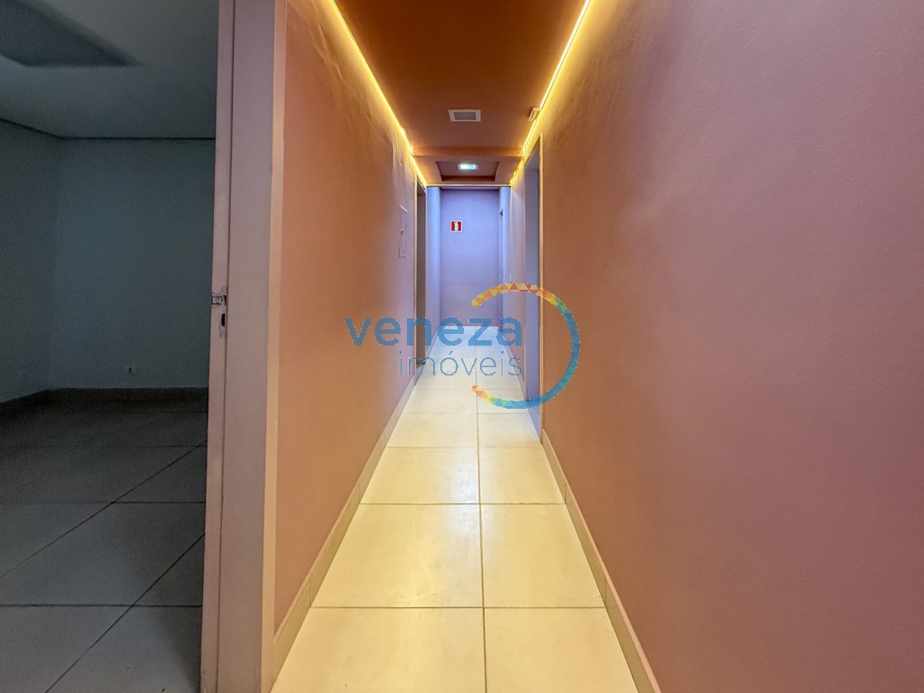 Sala para locação no bairro Ipiranga de Londrina com 150m<sup>2</sup> útil, 4 vagas de garagem