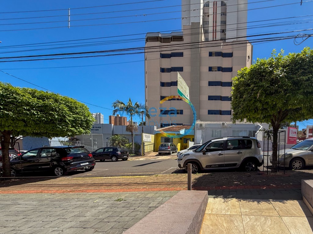 Sala para locação no bairro Ipiranga de Londrina com 150m<sup>2</sup> útil, 4 vagas de garagem