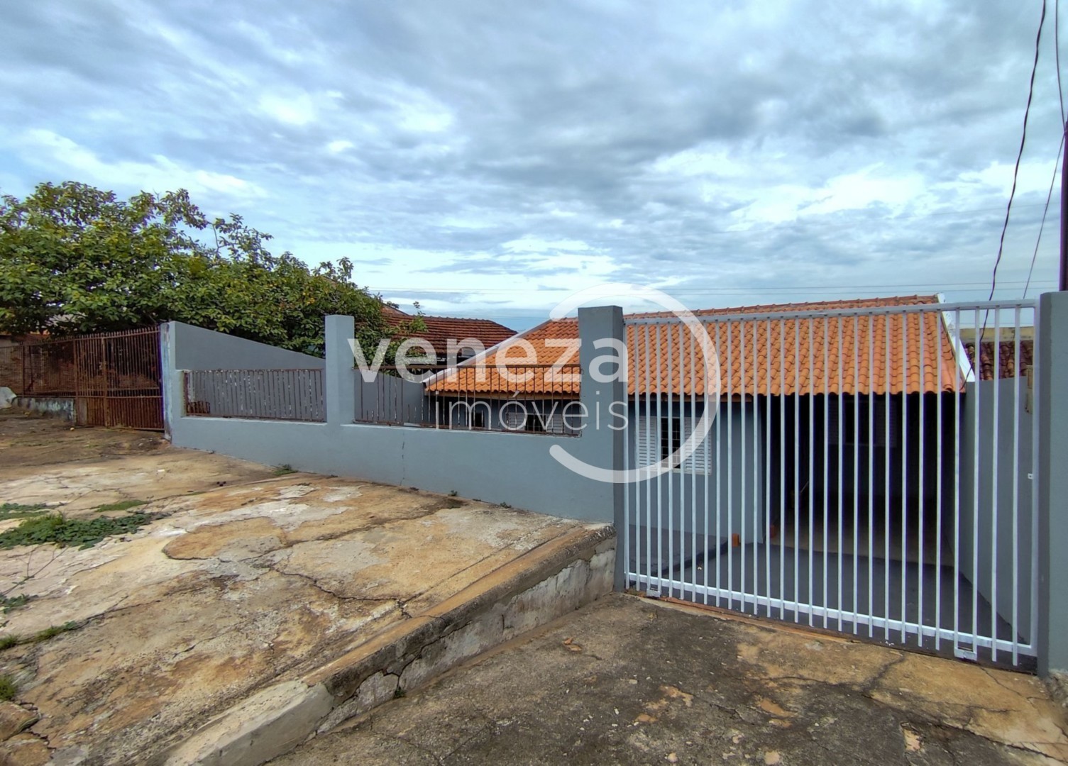 Casa Residencial para locacao no Violim em Londrina com 80m² por R$ 1.250