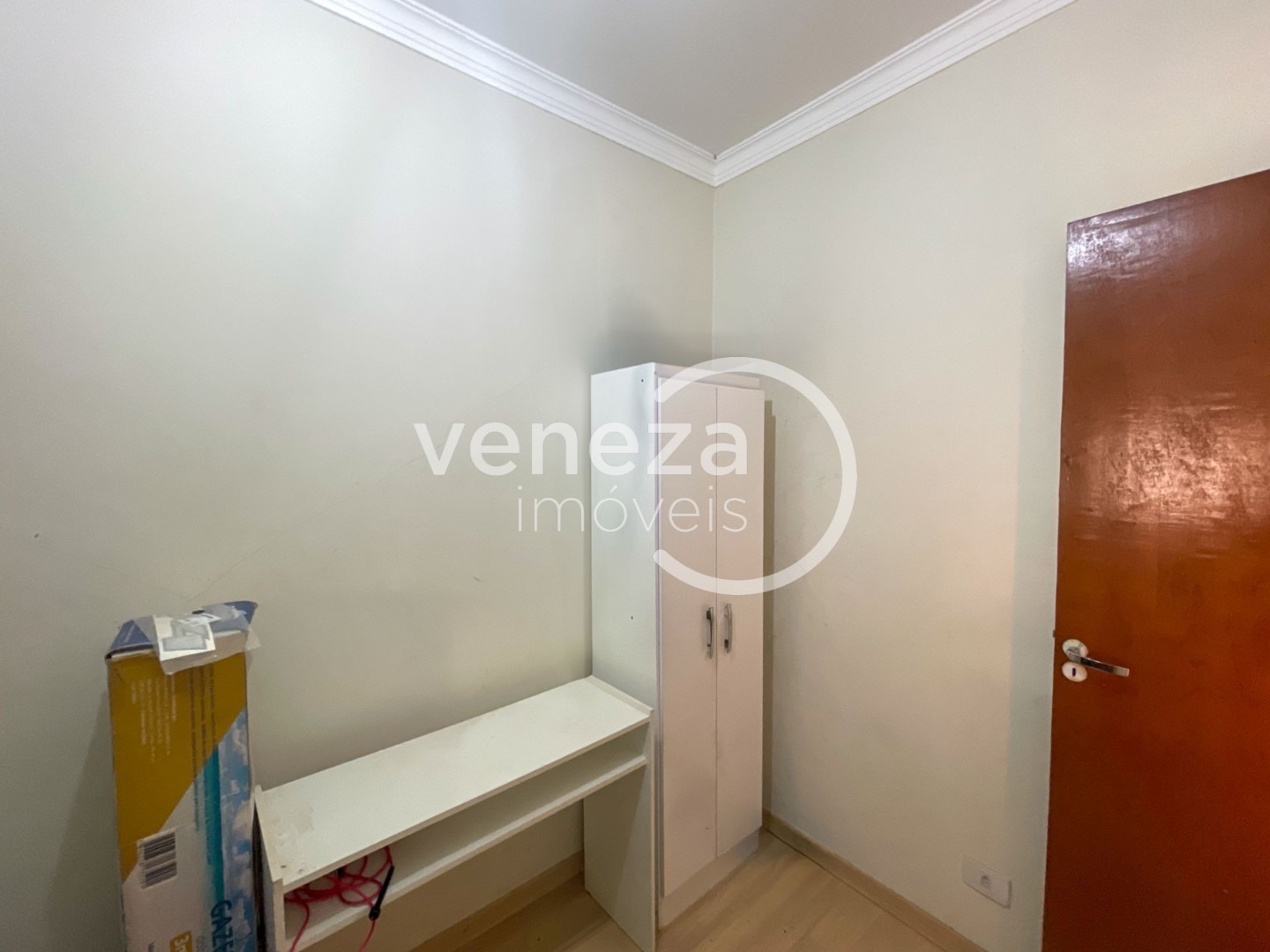 Casa Residencial para locação no bairro Jardim Continental de Londrina - Foto 16