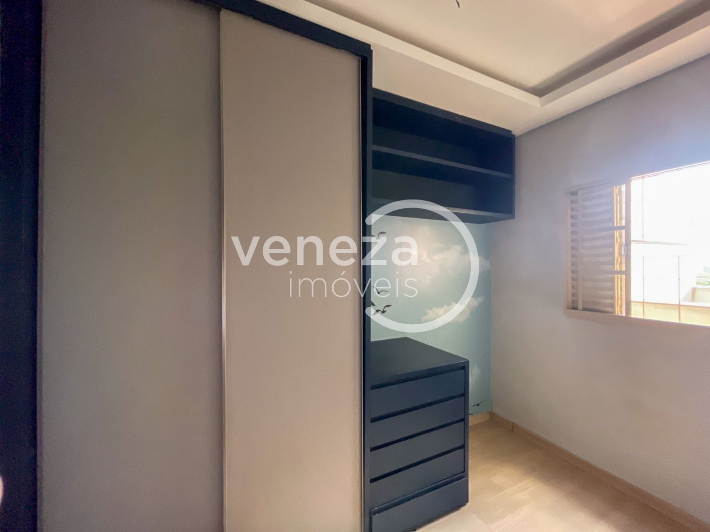 Casa Residencial para locação no bairro Jardim Continental de Londrina - Foto 13