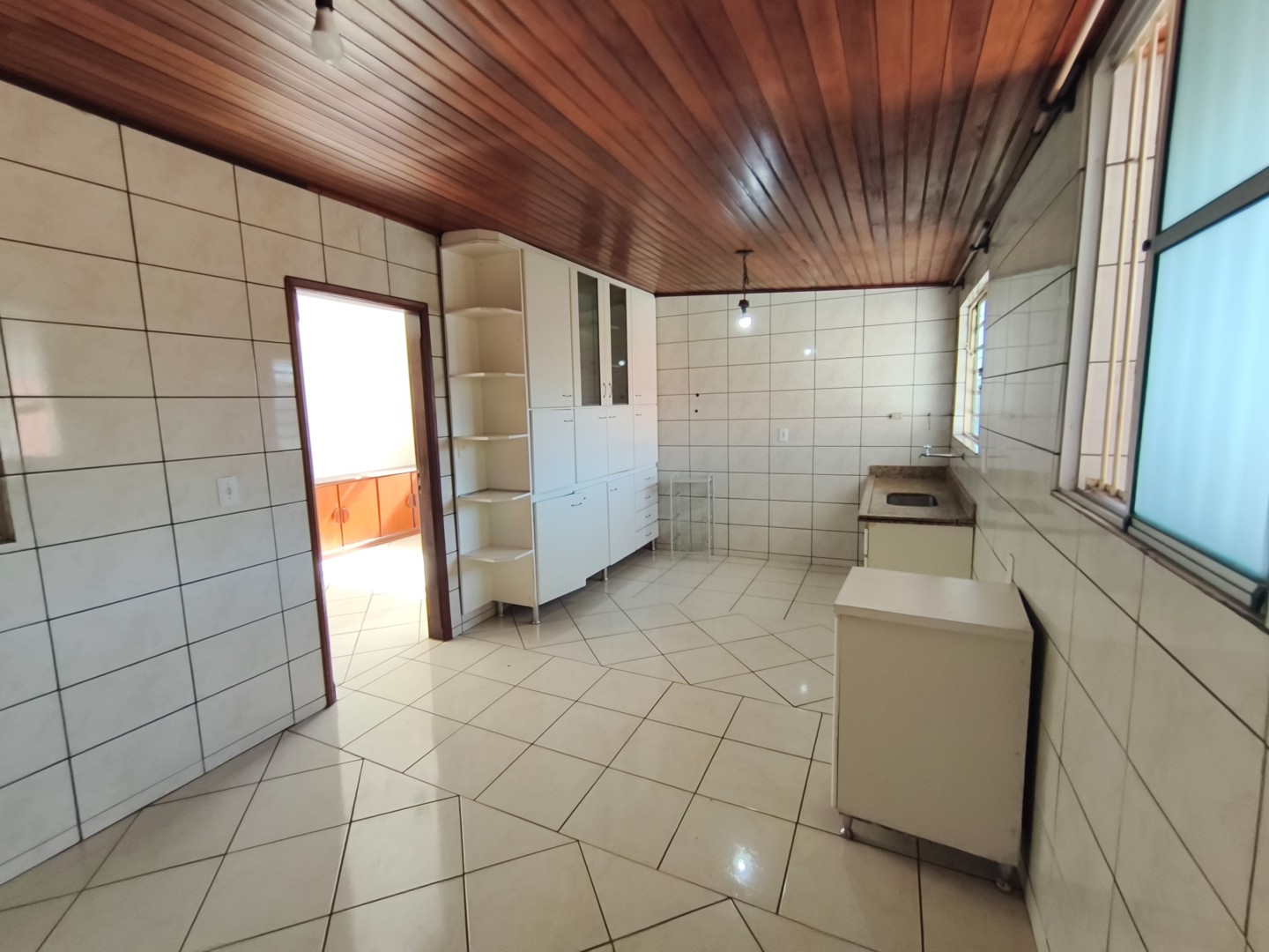 Casa Residencial para locação no bairro Industrial de Londrina - Foto 16