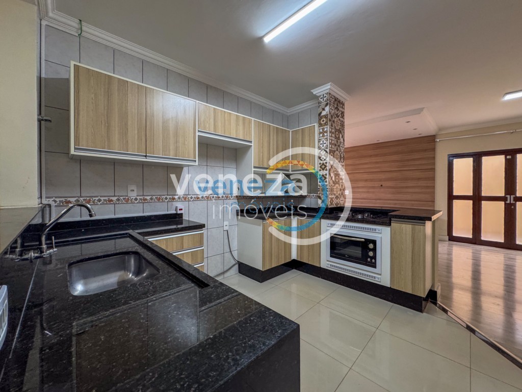 Casa Residencial para locação no bairro Portal de Versalhes de Londrina - Foto 11