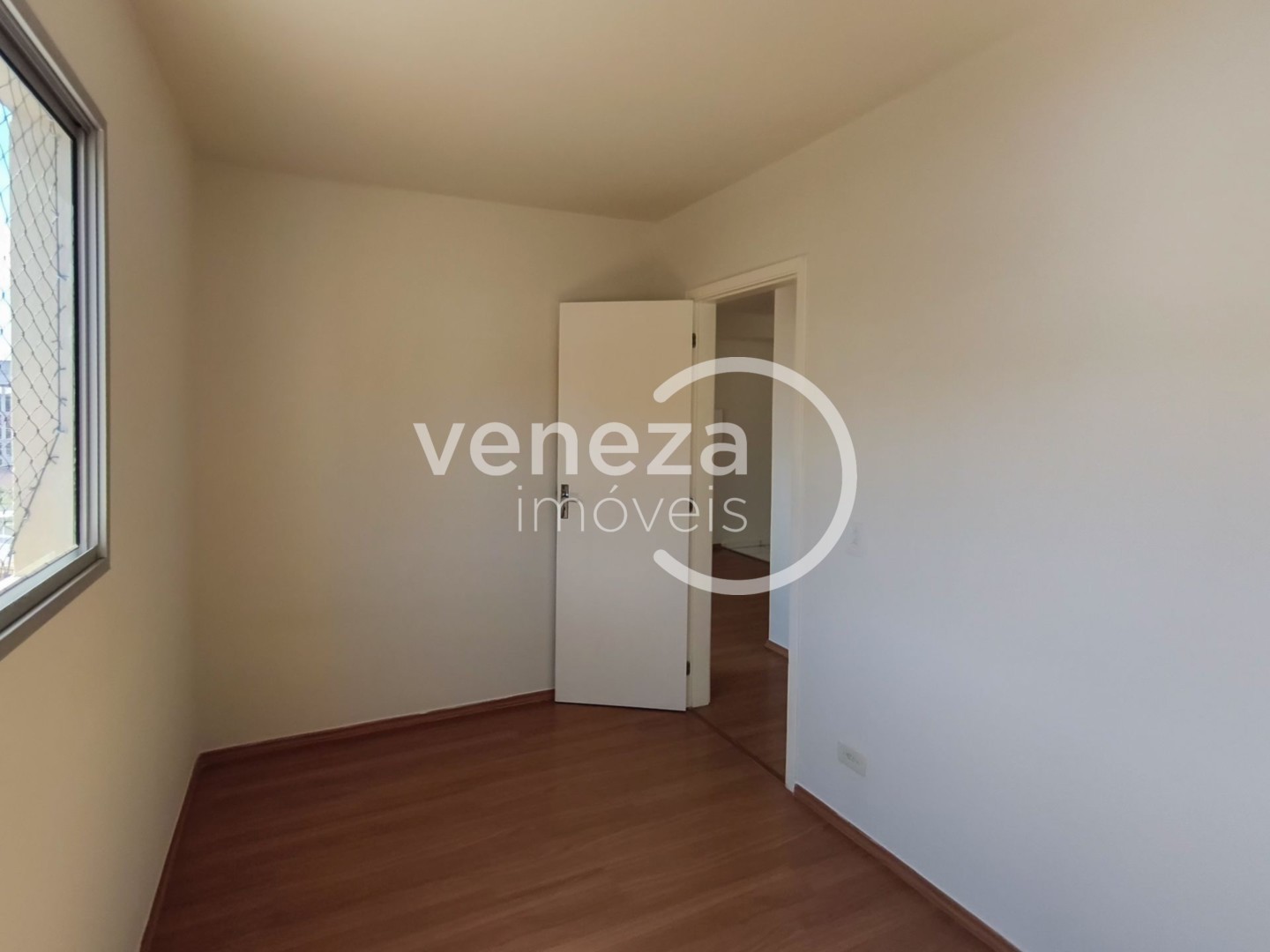 Apartamento para locação no bairro Jose Garcia Molina de Londrina - Foto 4