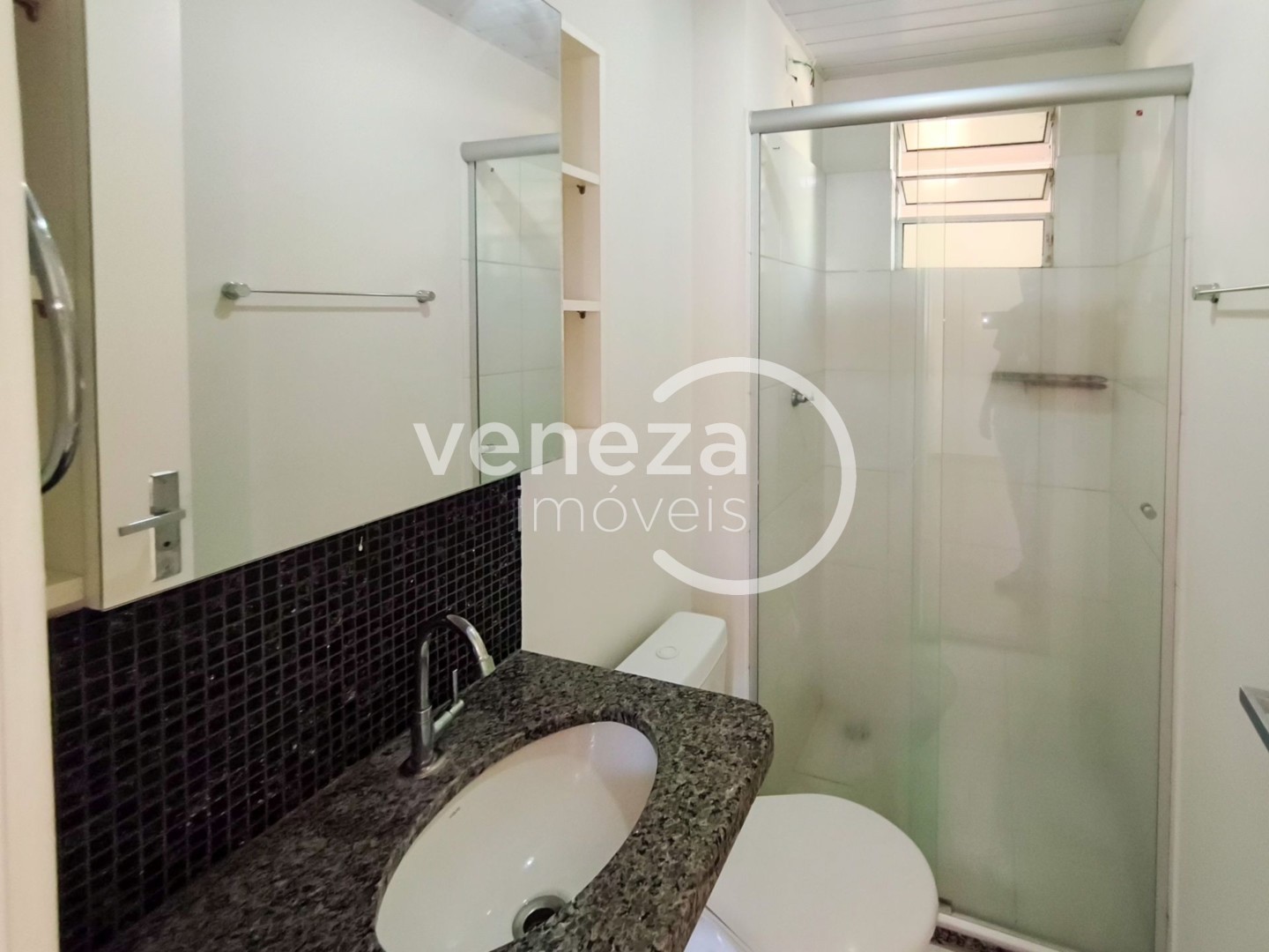 Apartamento para locação no bairro Jose Garcia Molina de Londrina - Foto 8