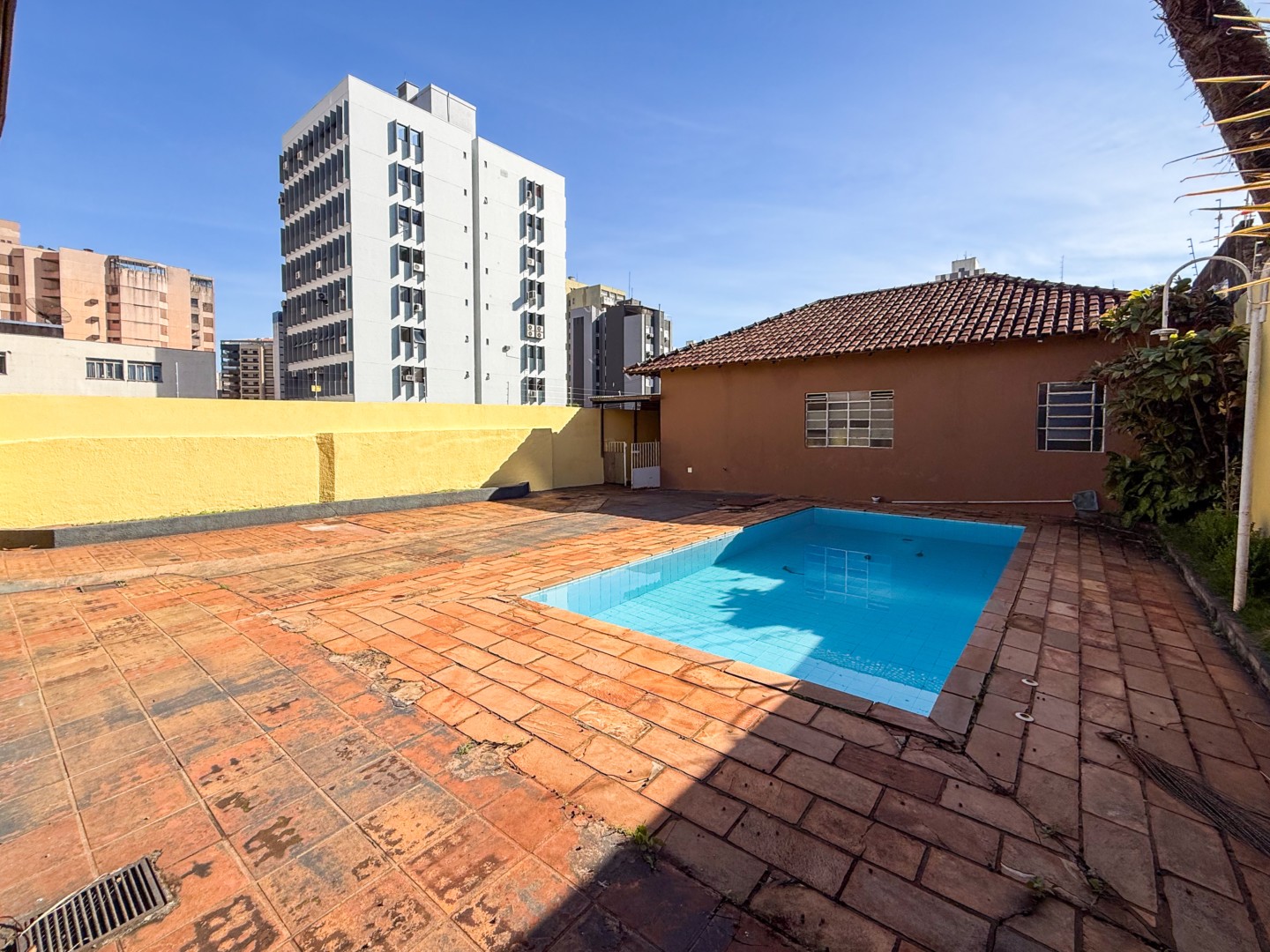 Casa Comercial para locação no bairro Centro de Londrina - Foto 8