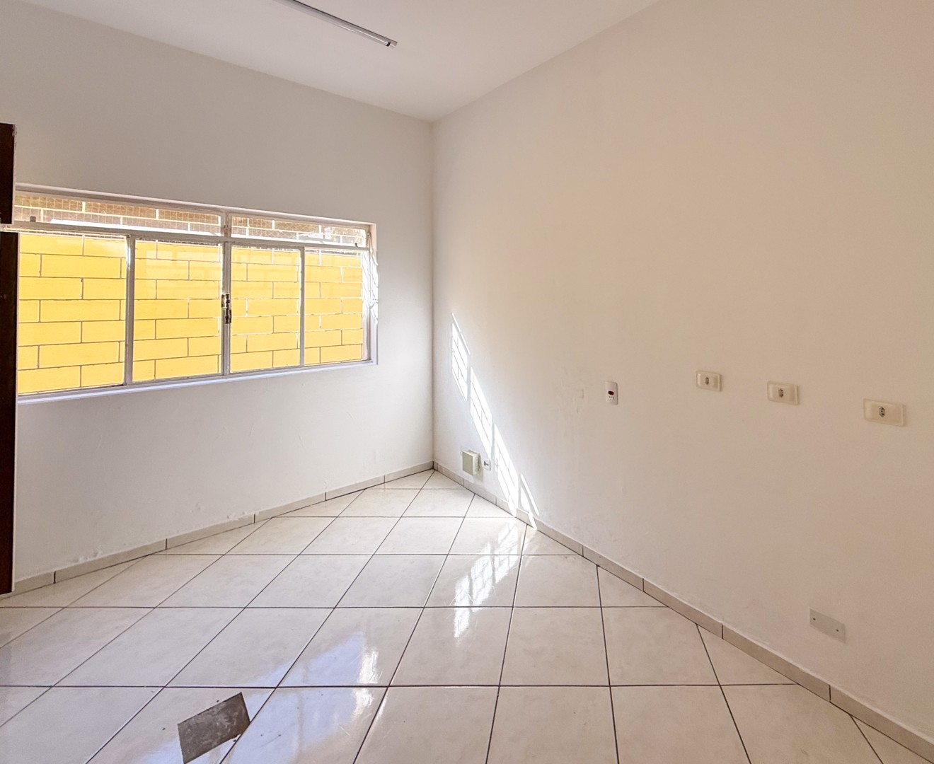 Casa Comercial para locação no bairro Centro de Londrina - Foto 18